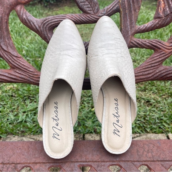 💋MATISSE Clover Taupe Leather Croc Skin Slip On Stacked Wood Heel Mules - Picture 5 of 16